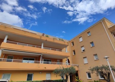 Photo Appartement-2-pièces-41-m²-à-Beziers-0