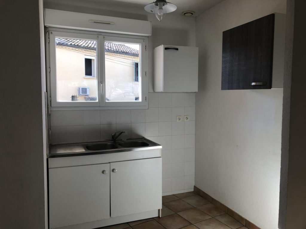 Photo Appartement-3-pièces-65-m²-à-Servian-1