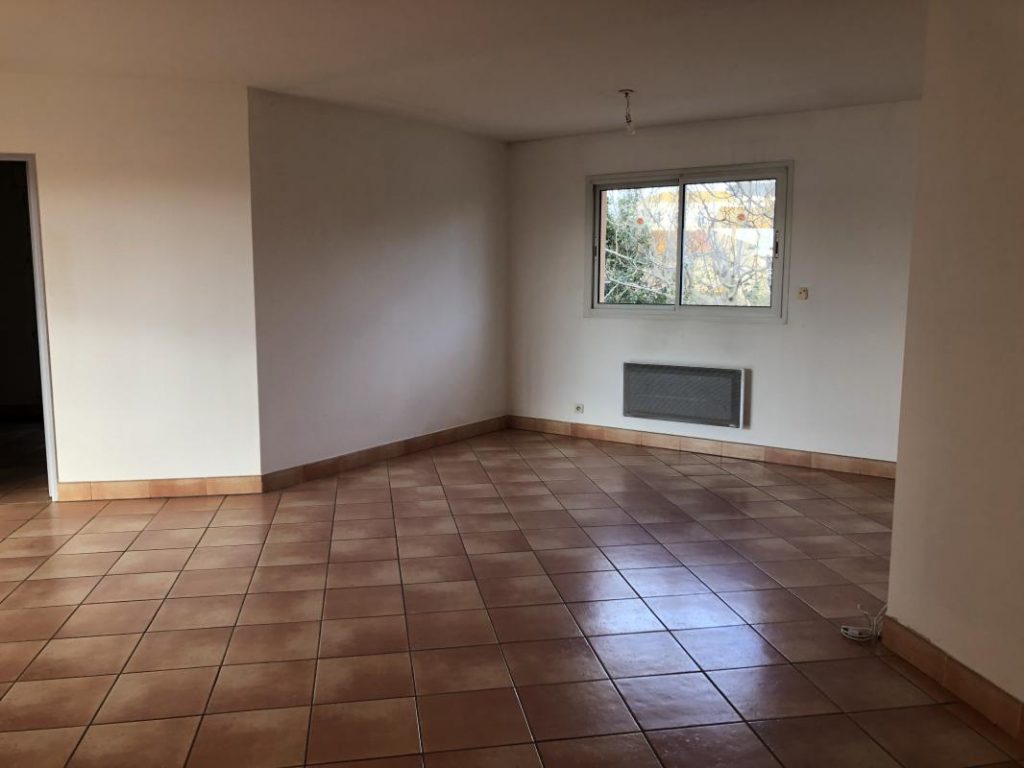 Photo Appartement-4-pièces-101-m²-à-Serignan-2