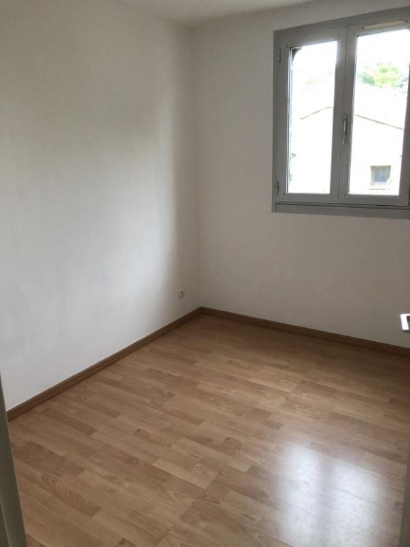 Photo Appartement-3-pièces-45-m²-à-Beziers-3