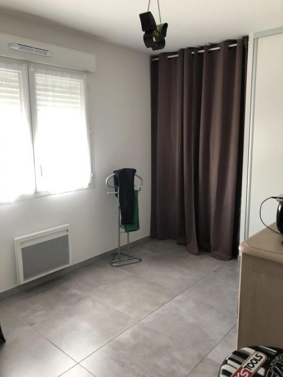 Photo Appartement-3-pièces-68-m²-à-Colombiers-6