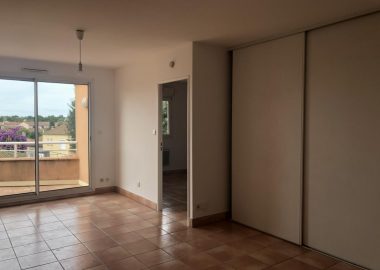 Photo Appartement-2-pièces-42-m²-à-Serignan-0