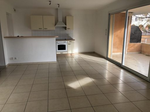 Photo Appartement--3-pièces-69-m²-à-Beziers-1