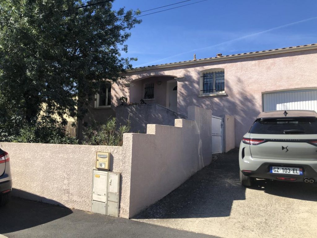 Photo VILLA-4-pièces-86-m²-à-Thezan-Les-Beziers-0